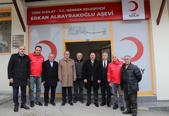 Valimiz Çetin Oktay KALDIRIM, Kaymakamımız Halil İbrahim ACIR ve Belediye Başkanı Turgut BABAOĞLU ile Birlikte Erkan ALBAYRAKOĞLU Aşevini Ziyaret Etti